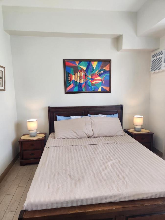 Manhattan Plaza Tower 1 Cidade Quezon Exterior foto